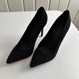EUC House of Harlow 1960 Diana Black Suede Pointed Heels Size 8.5 Womens Pumps